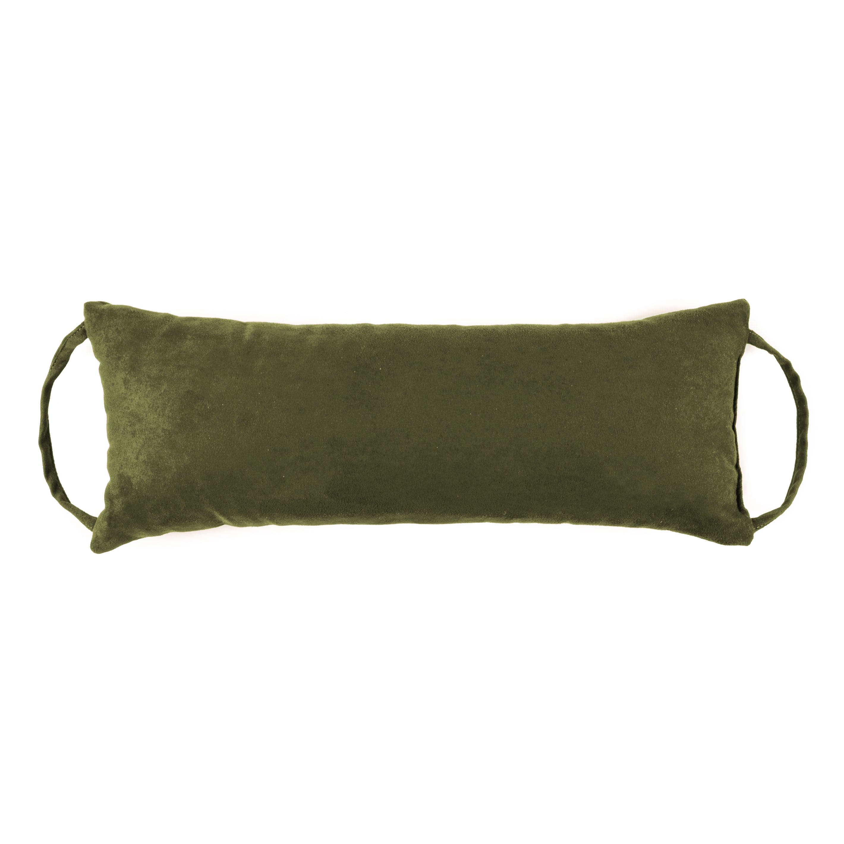 http://barnetthomedecor.com/cdn/shop/products/Neck_Roll_Travel_Pillow_-_Micro-Suede_Laurel_Green_-_Barnett_Home_Decor_f1f04276-cb9e-4dea-88c2-e1357b4d22e4.jpg?v=1651117461