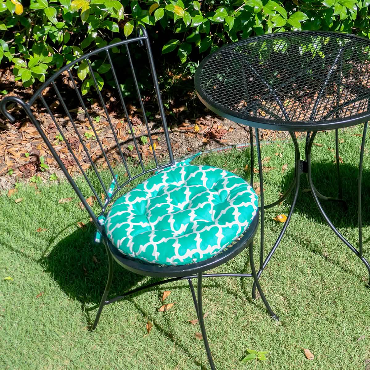 fulton aqua quatrefoil bistro cushions - indoor /outdoor | barnett home decor