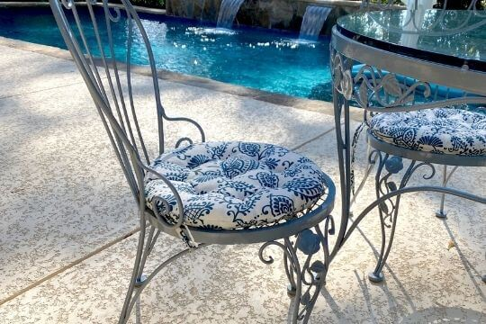 round bistro cushions for patio chairs