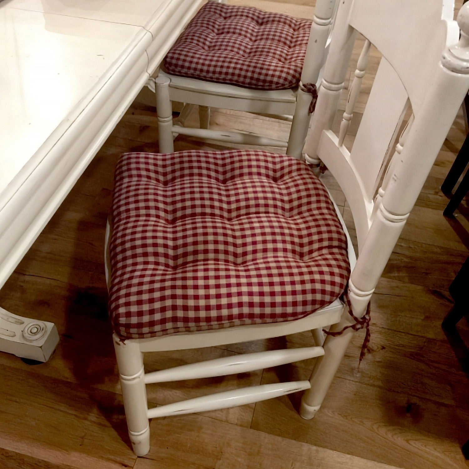 Checkered Crimson and Tan Dining Chair Cushion - Barnett Home Decor - Red & Tan