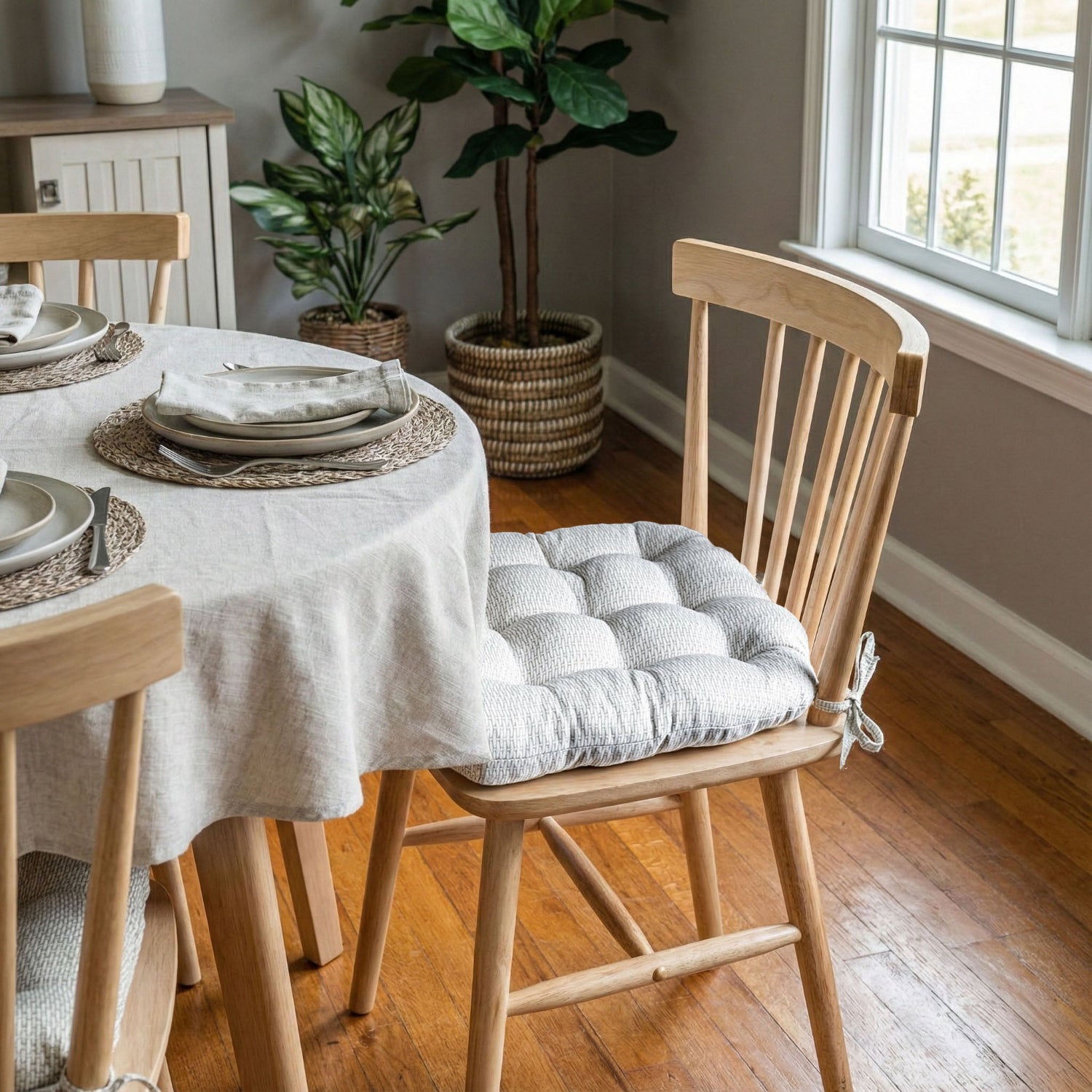 basketweave dining chair cushion in contemporary dining room