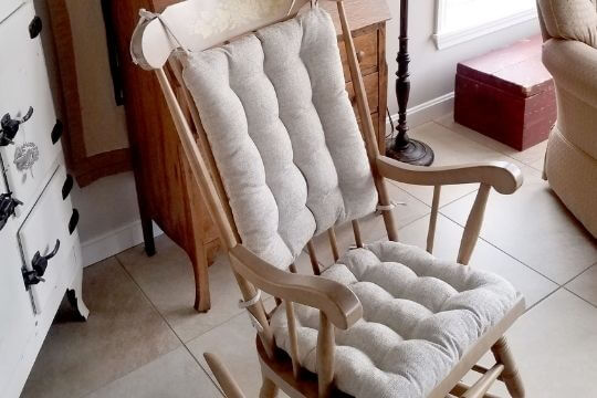 Primitive rocking chair cushions top