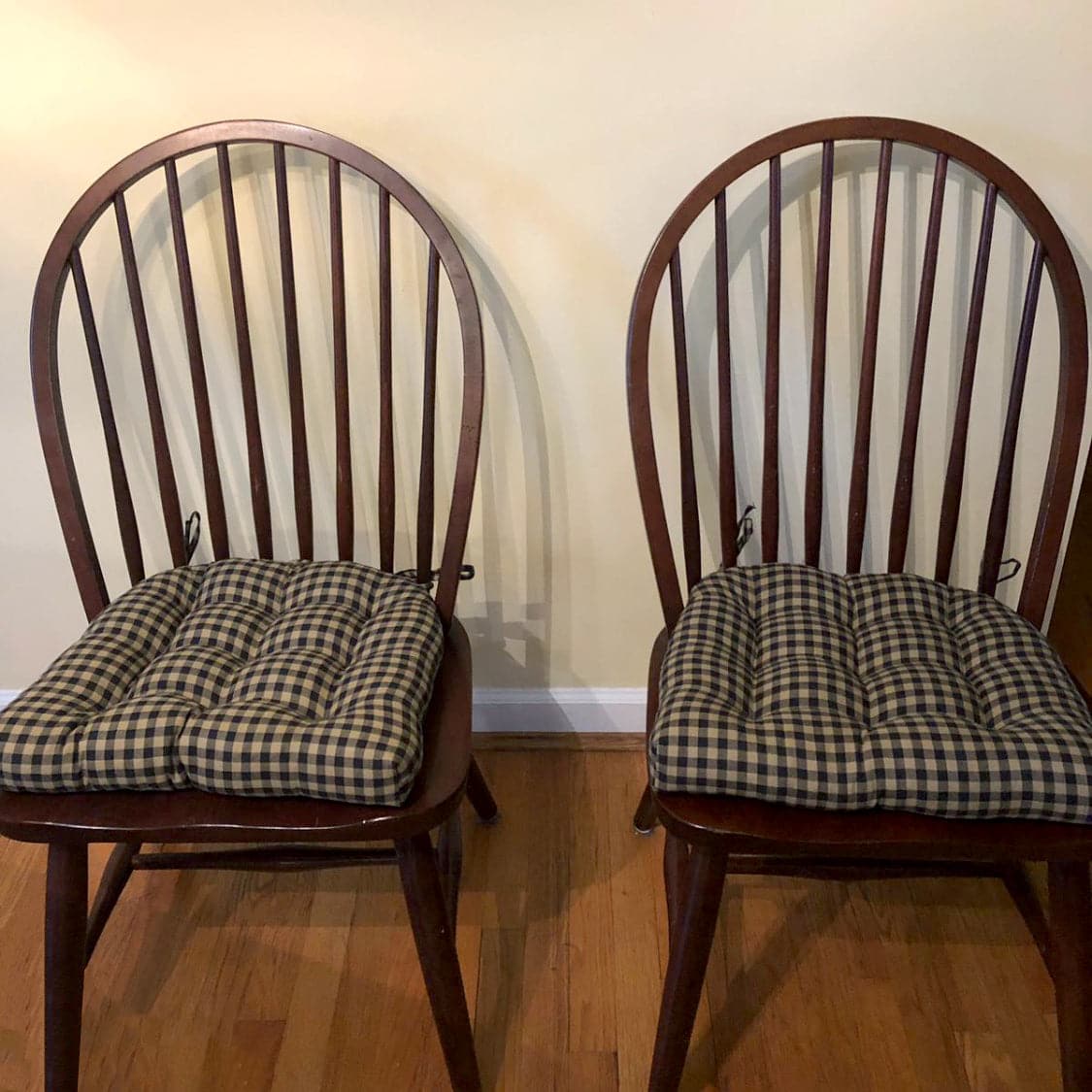 Checkers Black & Tan Dining Chair Pad - Latex Foam Fill - Rustic Decor